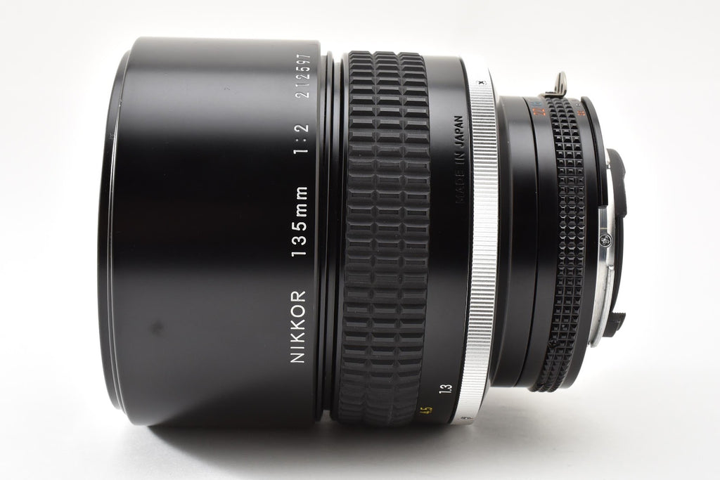 ★極上品★ ニコン Nikon AI-S 135MM F2 カメラレンズ 極上 クリア光学 動作良好 ★ #8821
