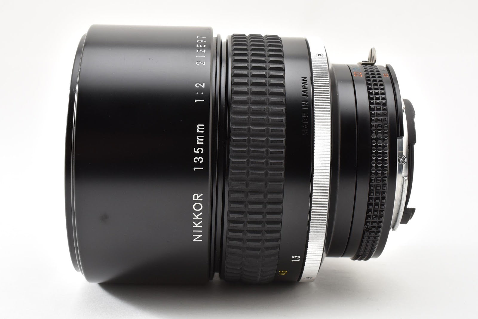 ★極上品★ ニコン Nikon AI-S 135MM F2 カメラレンズ 極上 クリア光学 動作良好 ★ #8821