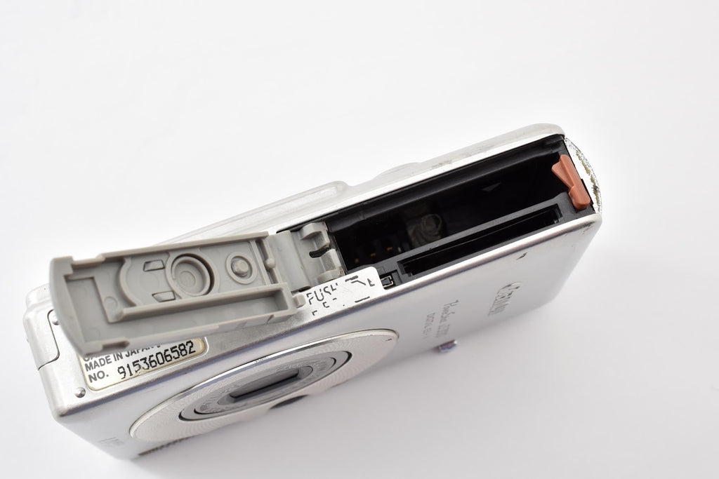 ★良品★ キャノン CANON IXY DIGITAL 50 海外名POWERSHOT SD300/IXUS40 CCD搭載 エモい写り ★ #9122
