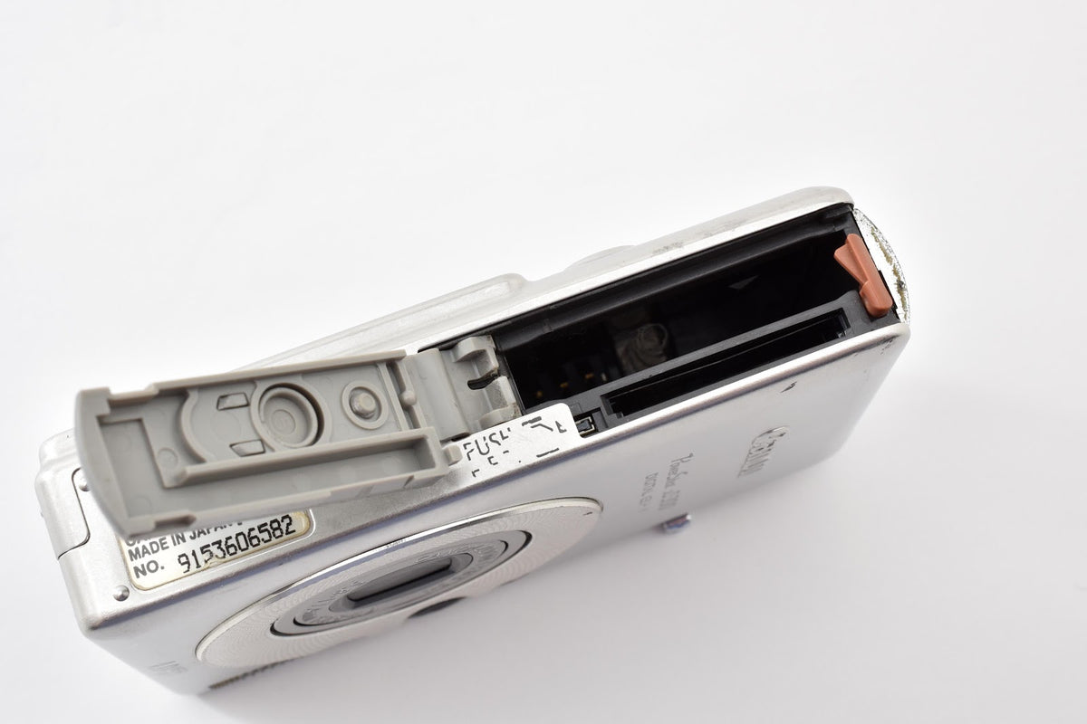 ★良品★ キャノン CANON IXY DIGITAL 50 海外名POWERSHOT SD300/IXUS40 CCD搭載 エモい写り ★ #9122