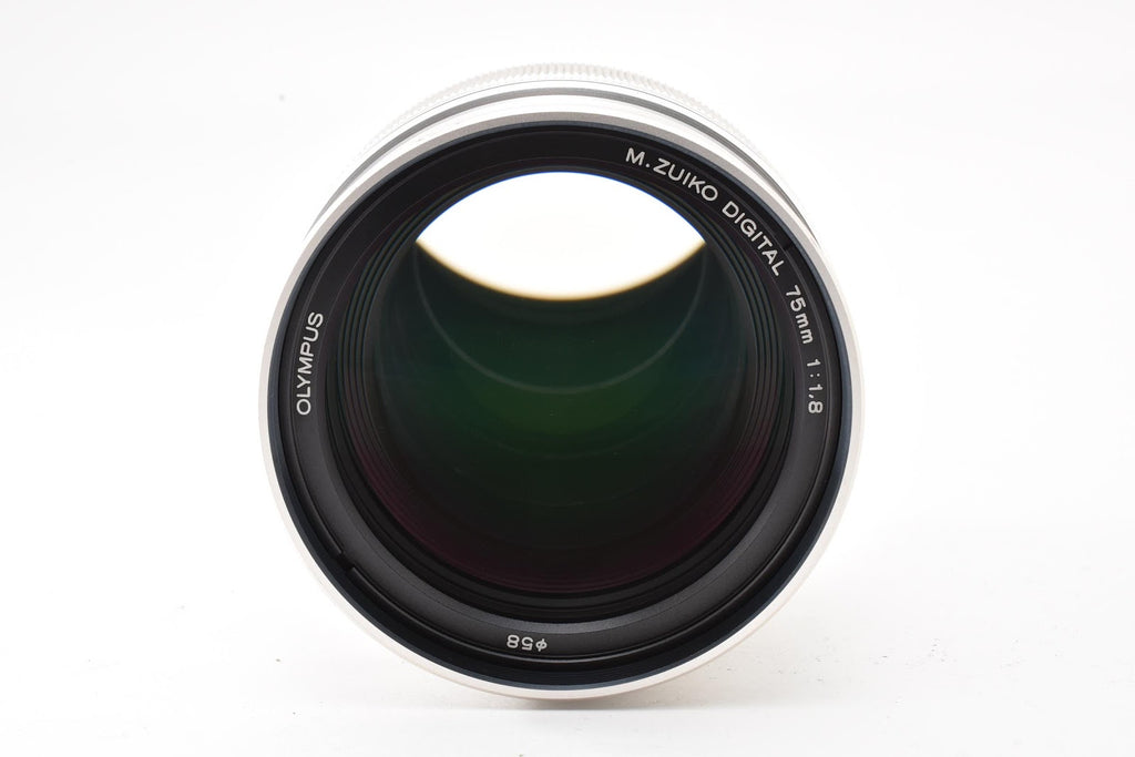 ★極上品★ オリンパス Olympus M. ZUIKO DIGITAL ED 75MM F1.8 シルバー メーカー修理報告書付き 交換レンズ ★ #9430