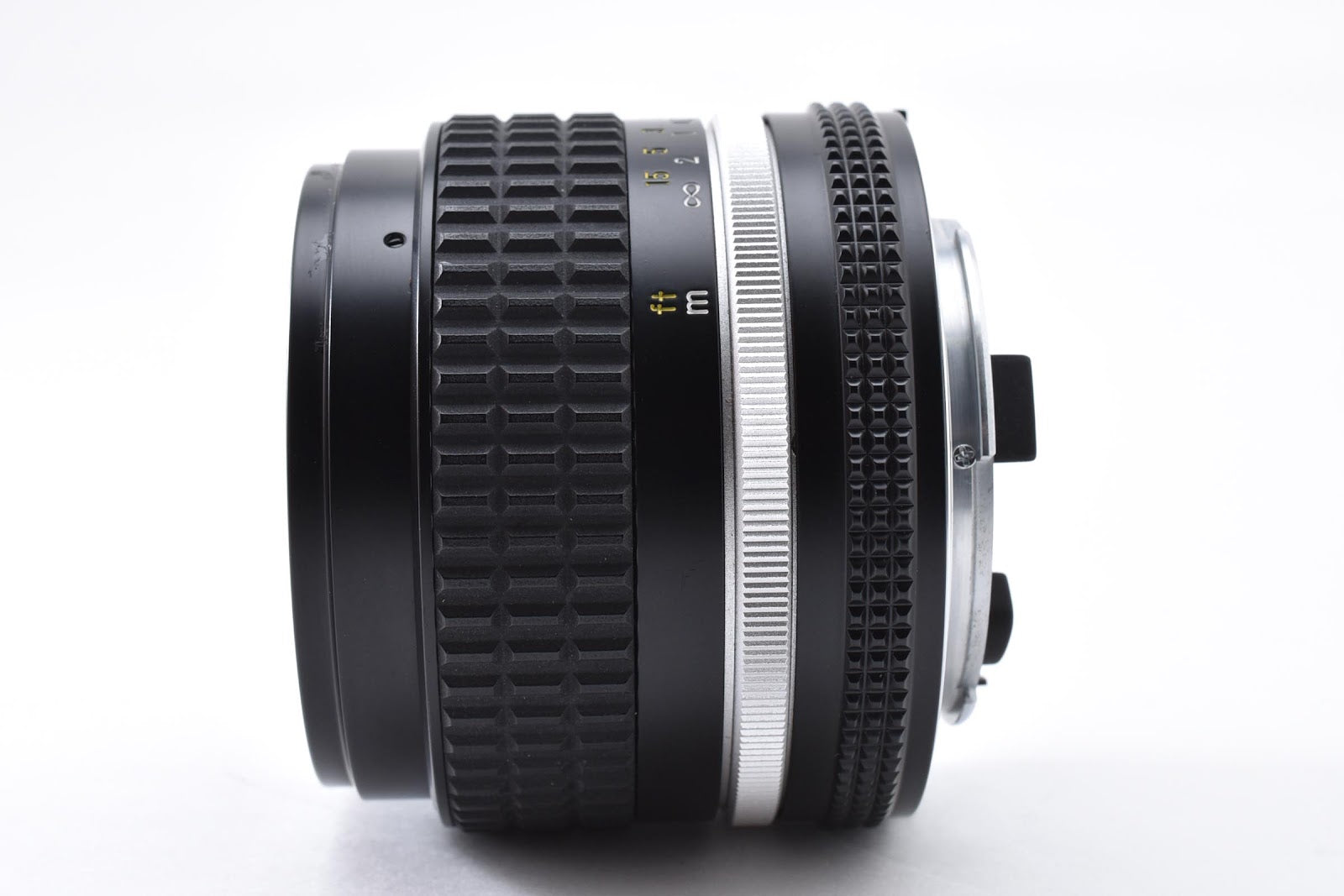 ★美品★ ニコン Nikon AI-S NIKKOR 28MM F2.8 単焦点レンズ フィルムカメラ用 美品 動作良好 光学クリア ★ #8950