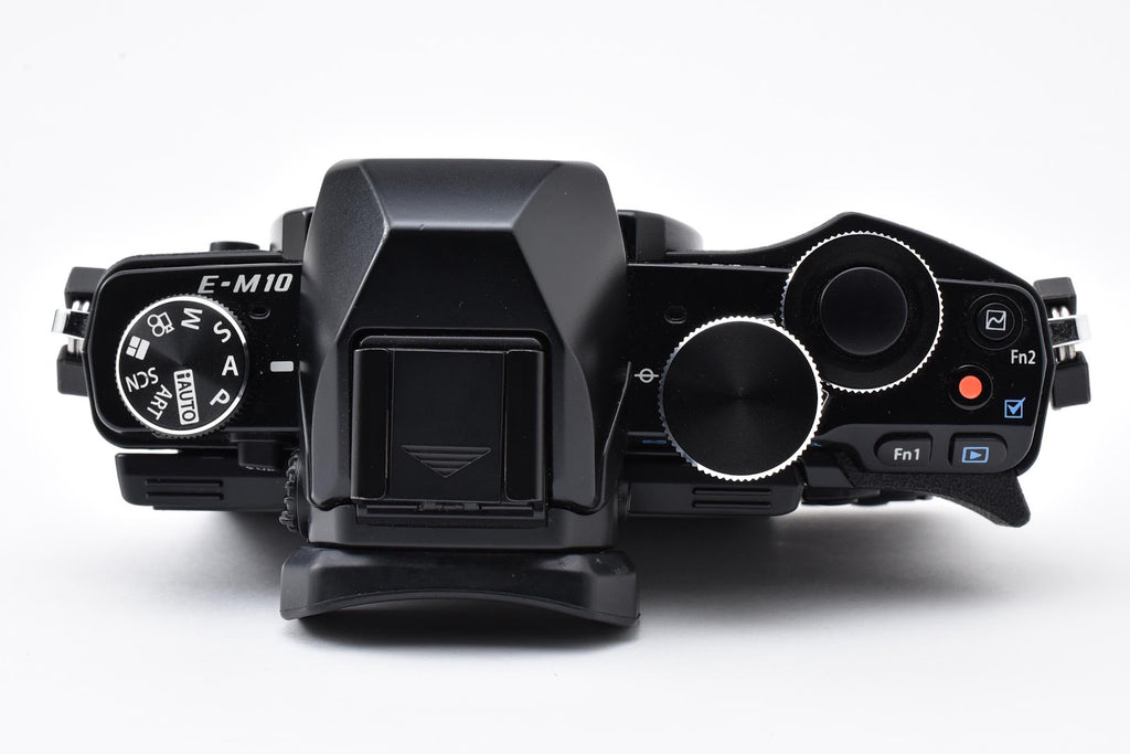 ★良品★ オリンパス Olympus OM-D E-M10 ボディ ブラック ミラーレス一眼 1605万画素 ★ #8774