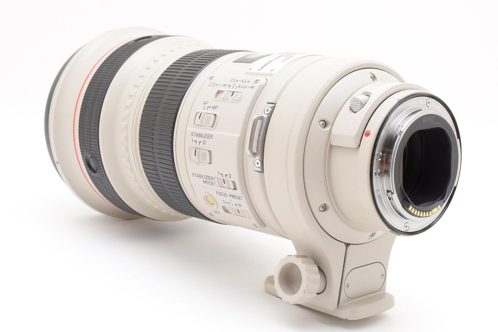 ★良品★ キヤノン CANON EF300MM F2.8L IS USM レンズ ケース付き 鍵あり ★ #8944