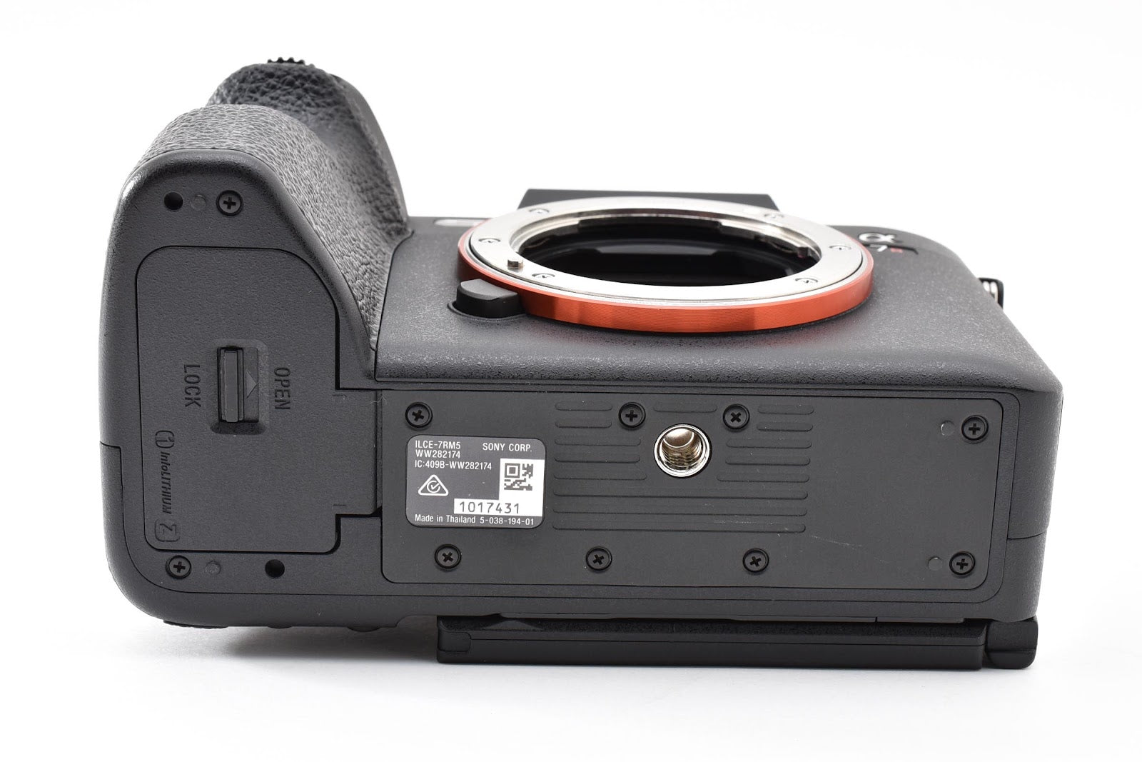 ★美品★ ソニー SONY α7R V ボディ ILCE-7RM5 ショット数28,808回 充電器/ストラップ付き ★ #8935