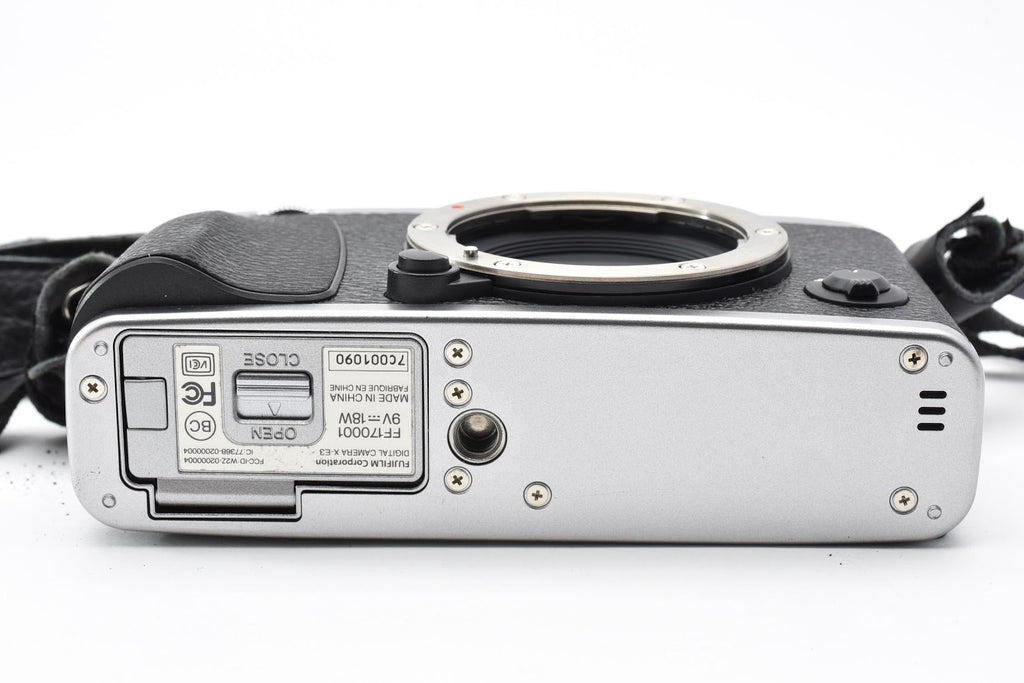 ★美品ショット数515回★ フジフイルム FUJIFILM X-E3 ボディ ミラーレス一眼  ★ #8896