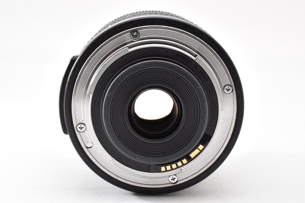 ★美品★ キヤノン CANON EF-S 18-135mm F3.5-5.6 IS STM レンズ ★ #8927