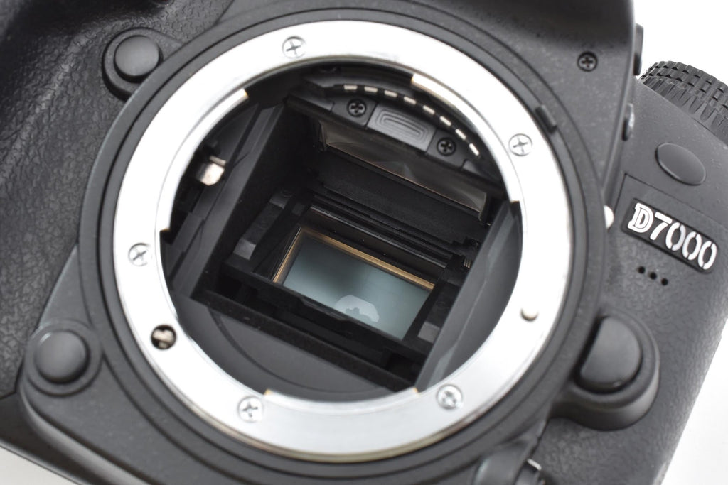 ★現状品★ ニコン Nikon ショット数10,890回 D7000 ボディ 1620万画素 デジタル一眼レフ ★ #9028
