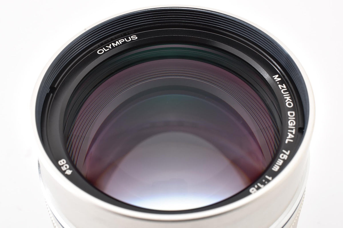 ★極上品★ オリンパス Olympus M. ZUIKO DIGITAL ED 75MM F1.8 シルバー メーカー修理報告書付き 交換レンズ ★ #9430