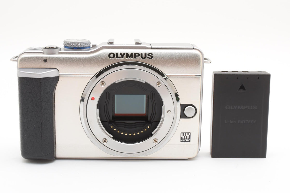 ★良品★ オリンパス Olympus ショット数5746回 E-PL1 シルバー ボディ ミラーレス一眼 ★ #9205