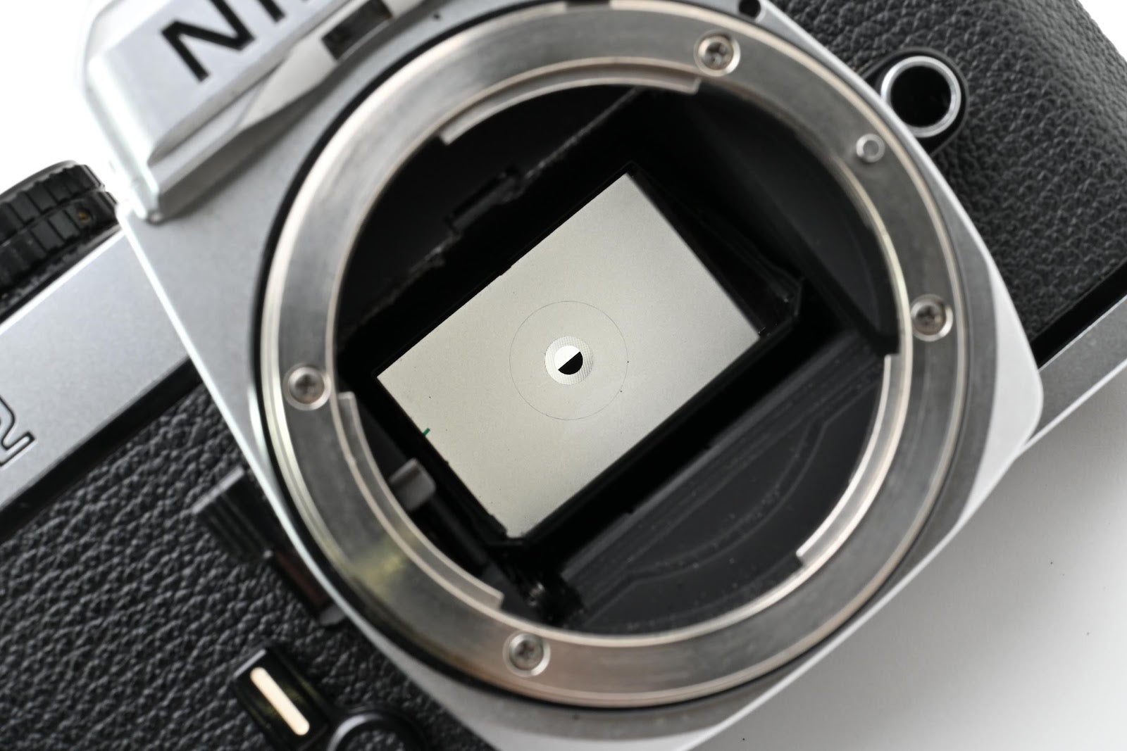 ★良品★ ニコン Nikon FE2 ボディ シルバー フィルムカメラ ★ #9009