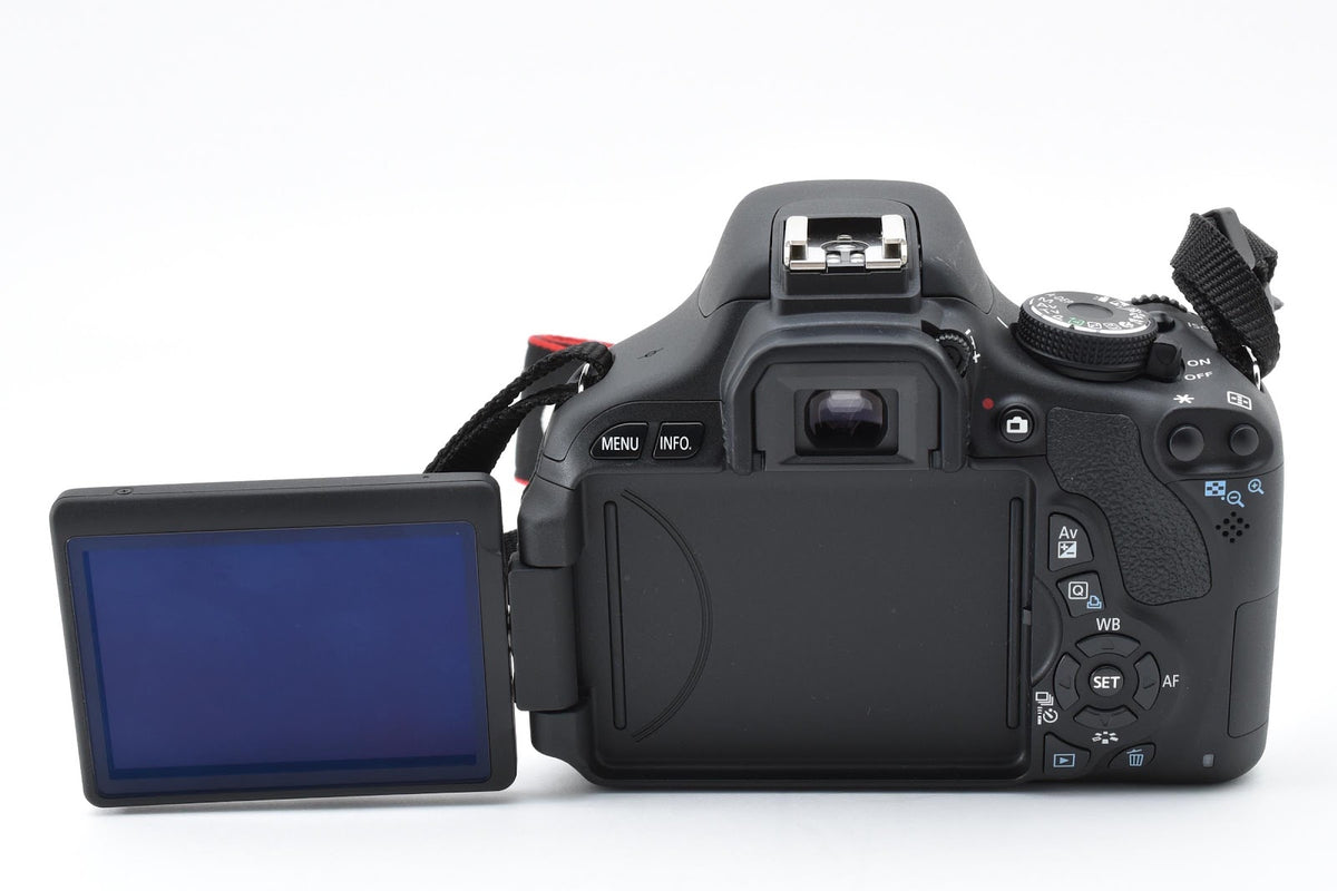 ★良品ショット数僅か3回★ キヤノン CANON  EOS KISS X5 ボディ EF-S 18-55MM F3.5-5.6 IS II デジタル一眼レフ ★ #9373