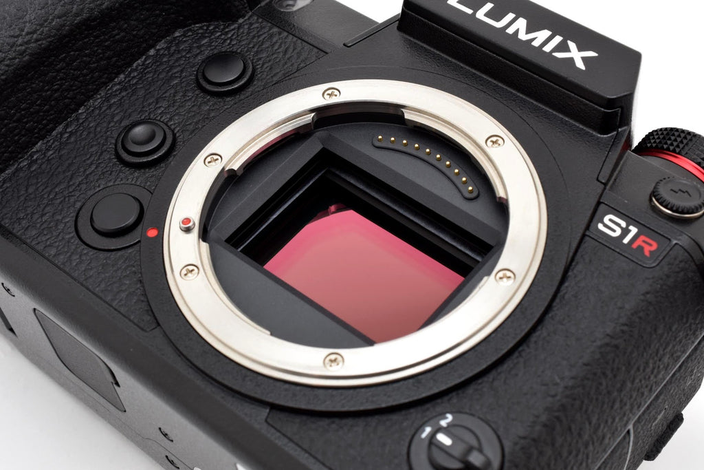 ★美品★ パナソニック Panasonic DC-S1R ボディ ショット数9495回 デジタルカメラ バッテリー2個 ★ #8700