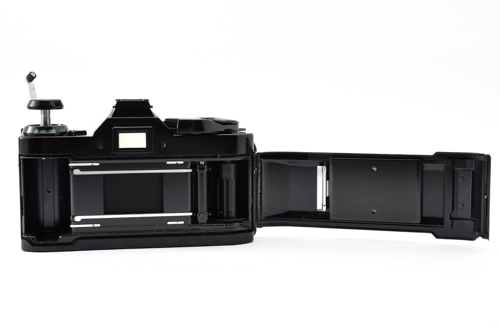 ★良品★ キャノン CANON AE-1 PROGRAM ボディ ブラック NEW FD 50MM F1.8 シャッター鳴きなし フィルムカメラ ★ #8933