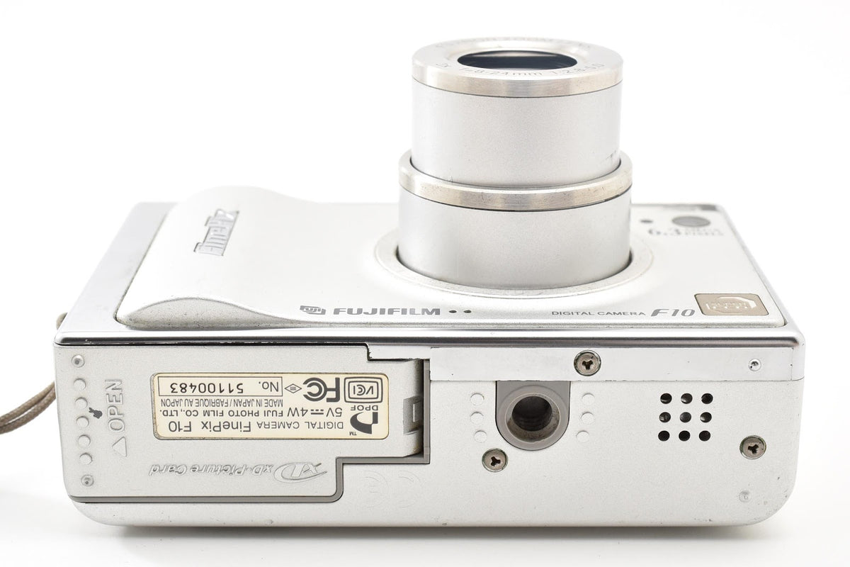 ★美品★ フジフイルム FUJIFILM FINEPIX F10 コンパクトデジタルカメラ ★ #9239