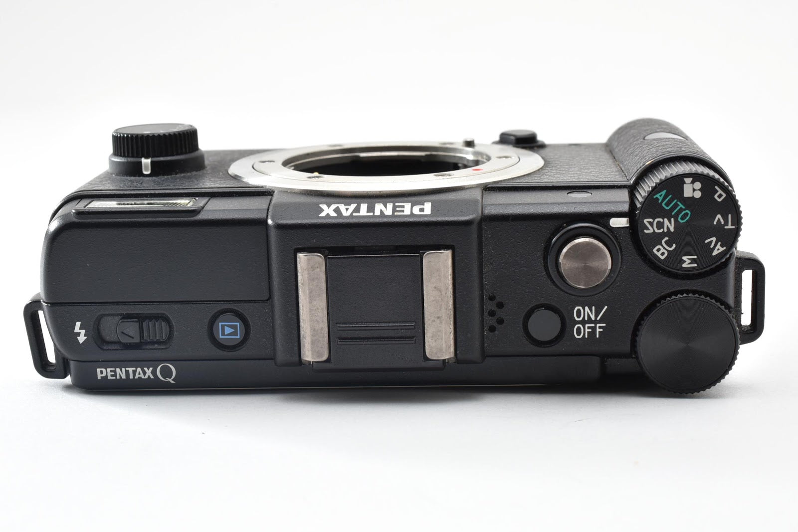 ★良品ショット数2,530回★  ペンタックス PENTAX  Q ボディ ブラック 1240万画素 デジタルカメラ ★ #9142