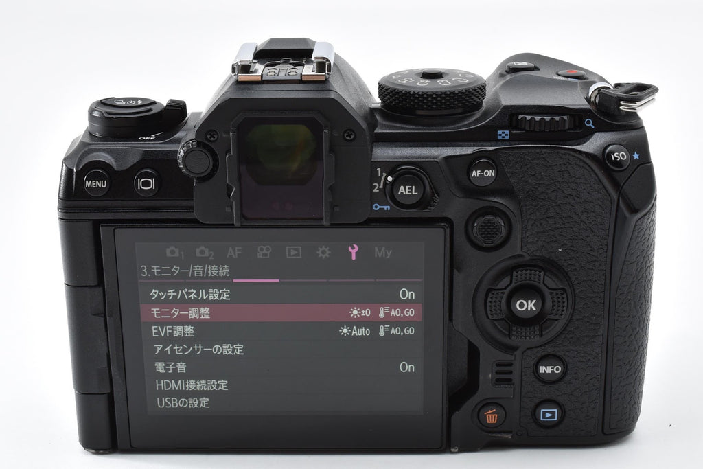 ★美品★ ショット数16094回 OM SYSTEM OM-1 ボディ 元箱付属品充実 ミラーレス一眼  ★ #9386