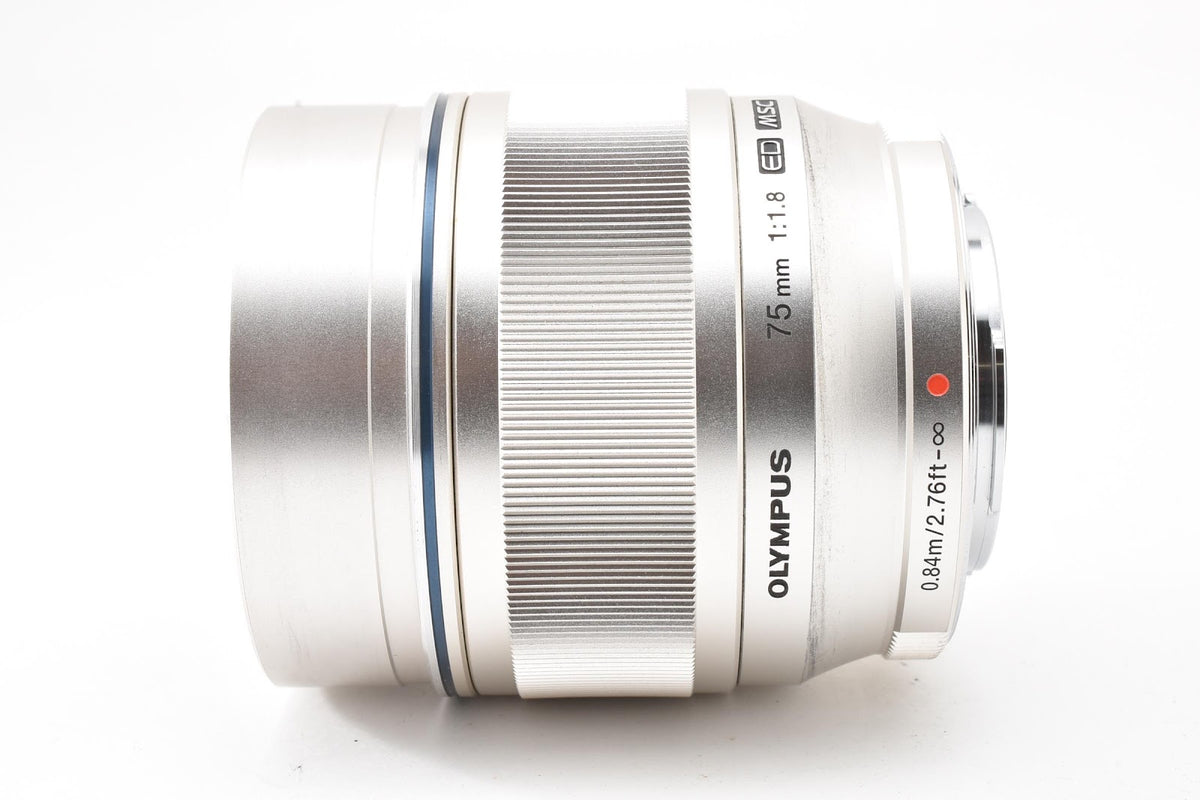 ★極上品★ オリンパス Olympus M. ZUIKO DIGITAL ED 75MM F1.8 シルバー メーカー修理報告書付き 交換レンズ ★ #9430