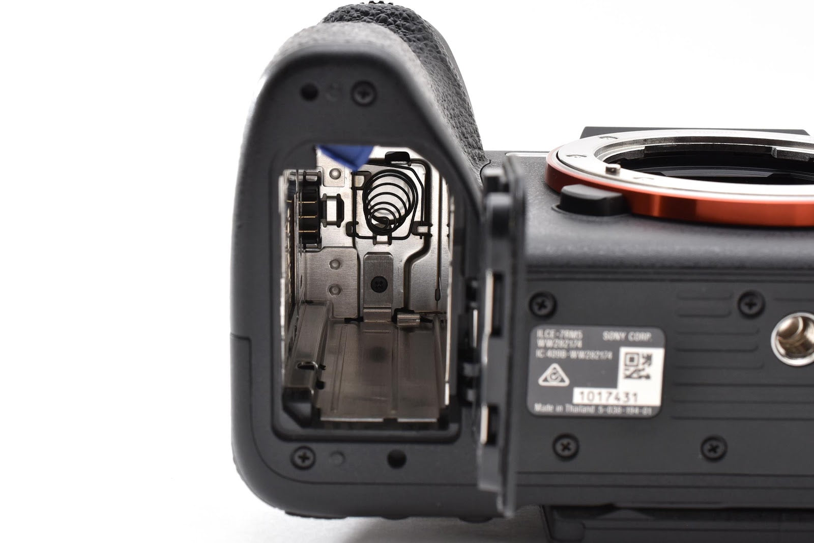 ★美品★ ソニー SONY α7R V ボディ ILCE-7RM5 ショット数28,808回 充電器/ストラップ付き ★ #8935