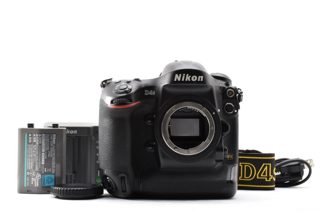 ★美品★ ニコン Nikon D4S ボディ デジタル一眼レフ ショット数175,923回 充電器,ストラップ付き ★ #8885