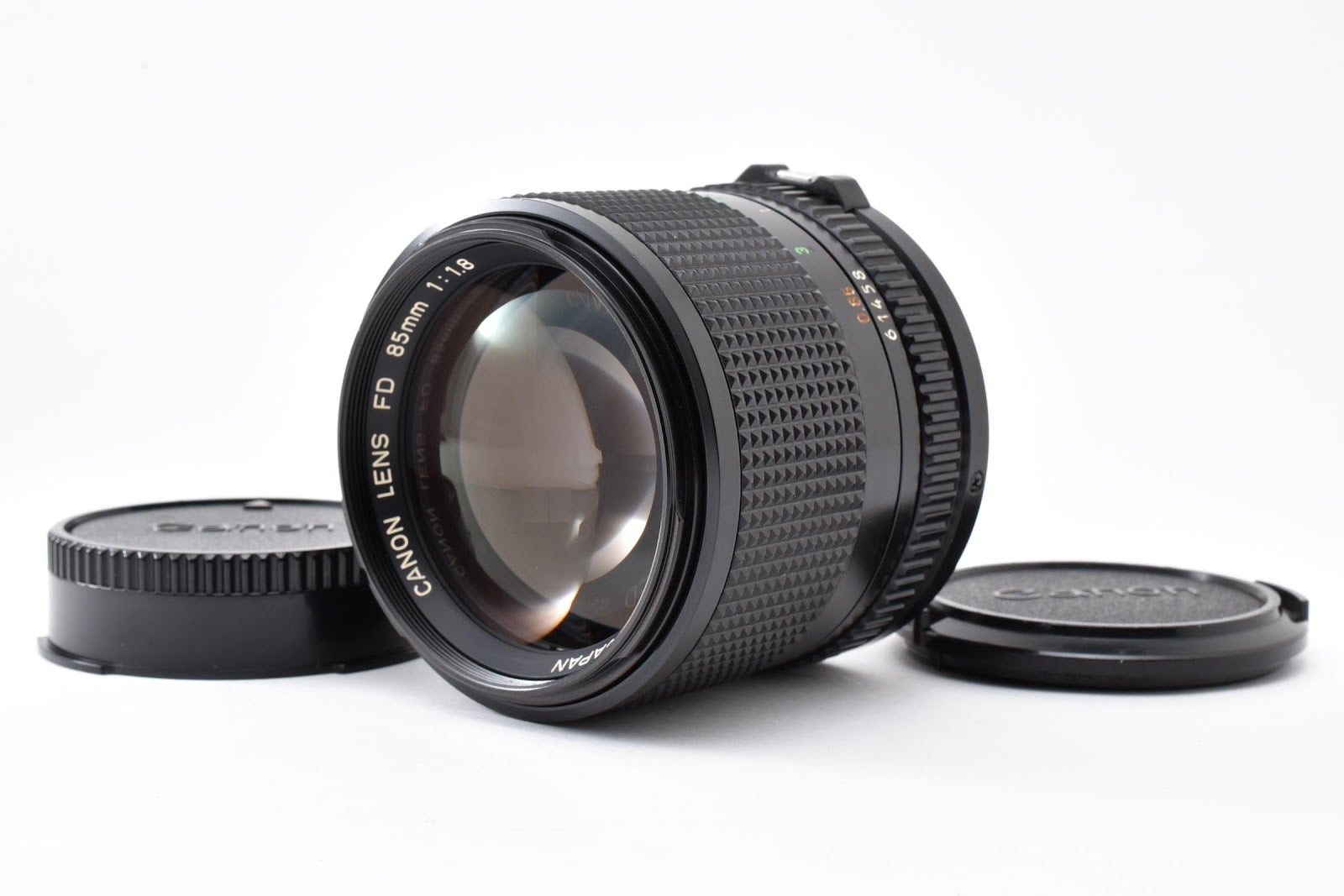 ★美品★ キヤノン CANON NEW FD 85MM F1.8 中望遠レンズ 動作良好 光学クリア ★ #8776