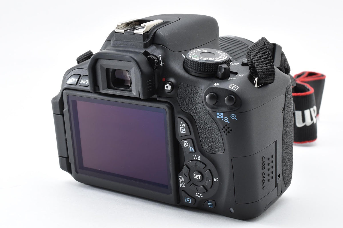 ★良品ショット数僅か3回★ キヤノン CANON  EOS KISS X5 ボディ EF-S 18-55MM F3.5-5.6 IS II デジタル一眼レフ ★ #9373