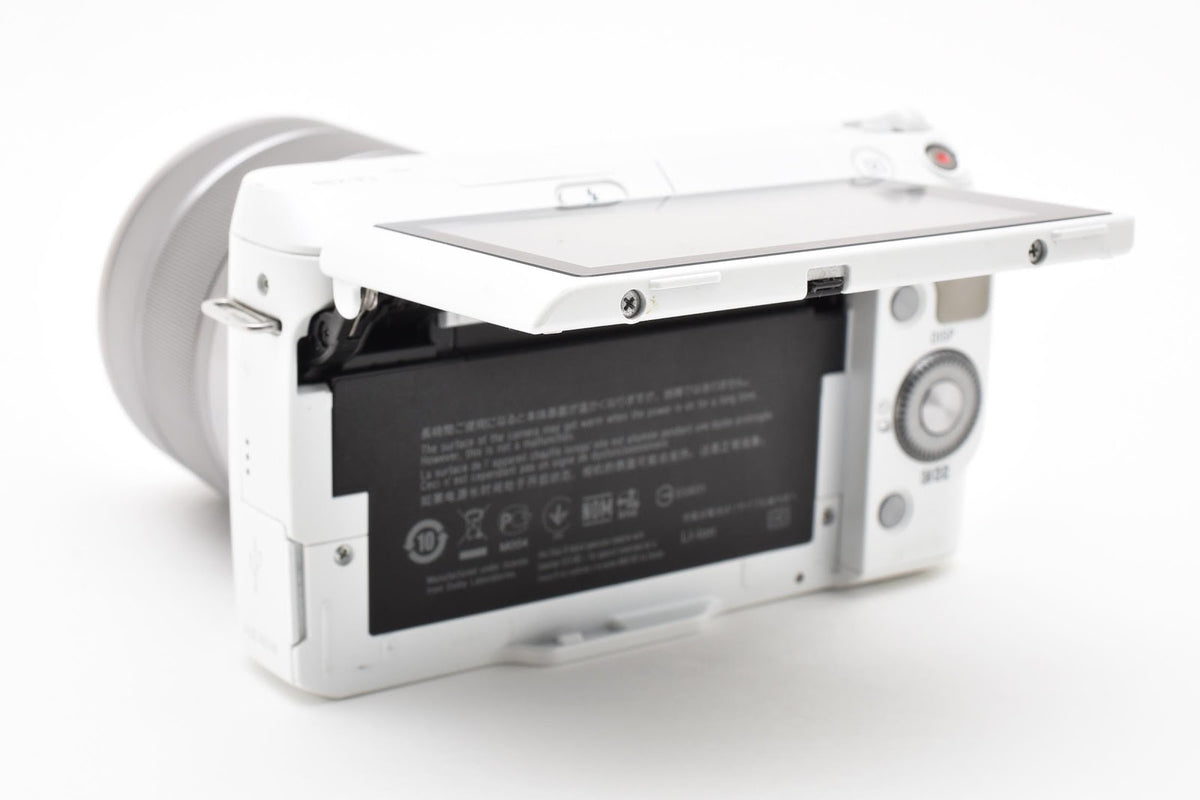 ★良品★ ソニー SONY ショット数22,778回 NEX-F3 18-55MM レンズセット デジタルカメラ ホワイト ★ #9241