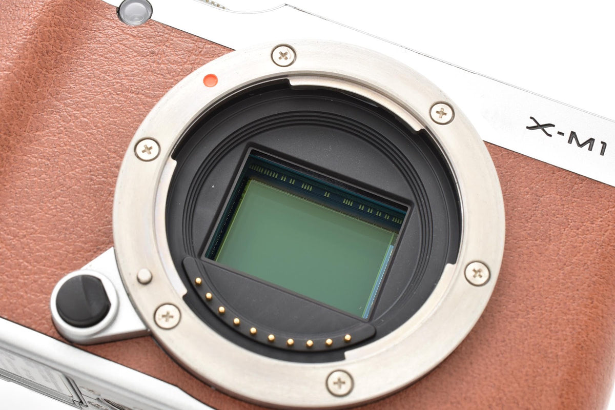 ★ フジフイルム FUJIFILM X-M1 ボディ ブラウン ミラーレス一眼 動作確認済 ★ #9429