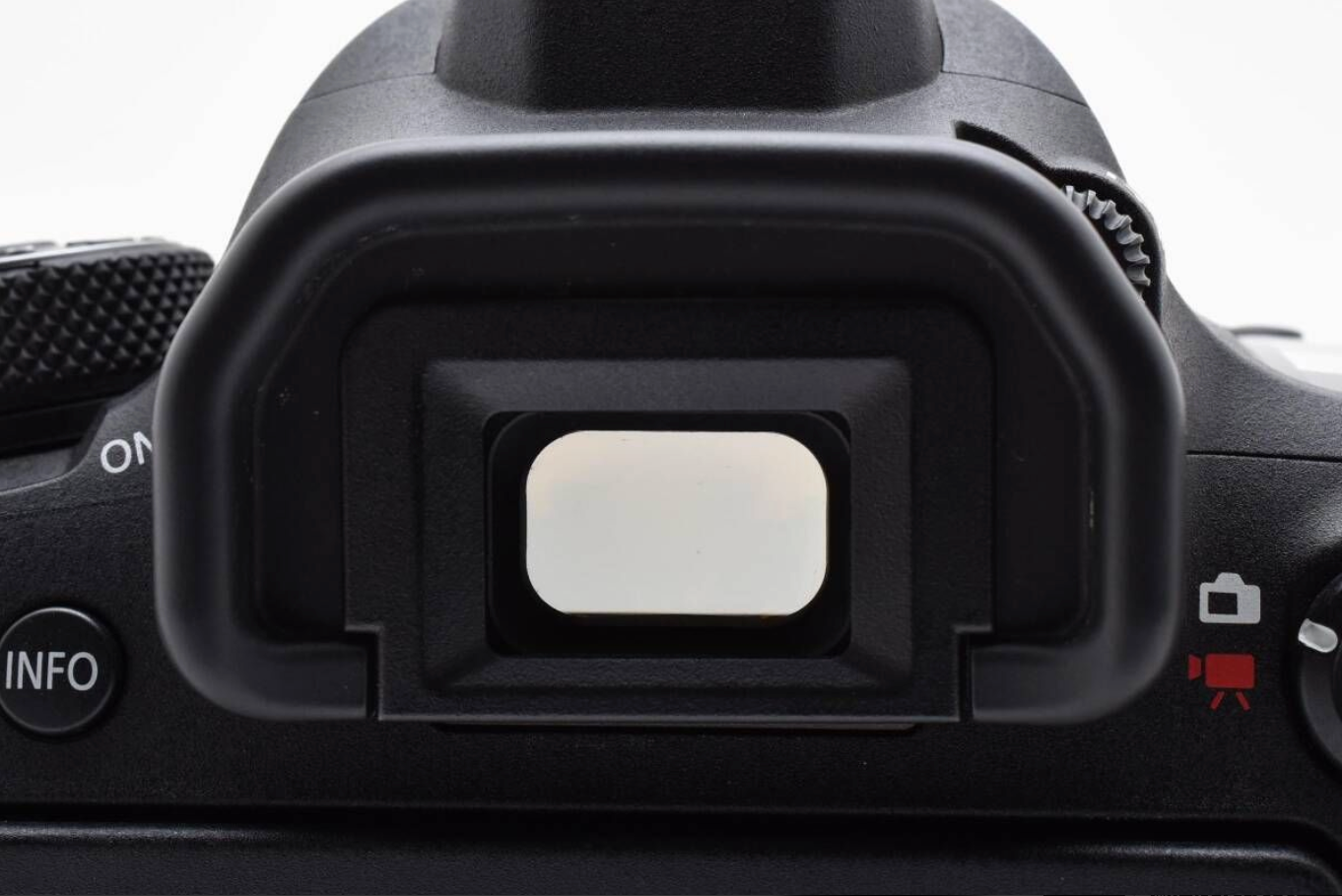 ★極上品ショット数23490回★ キャノン CANON EOS 6D Mark II ボディ フルサイズ ★ L69#6320