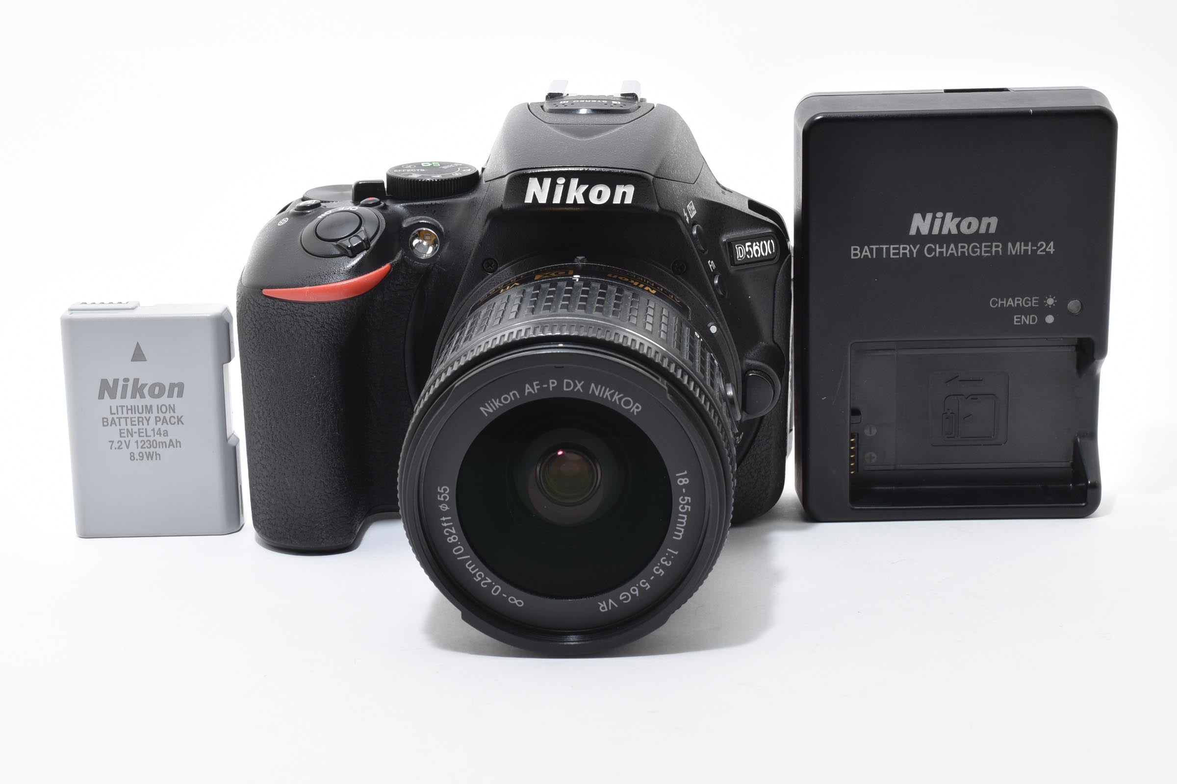 ★美品ショット数14,531 回★ ニコン NIKON D5600 18-55 VR レンズキット デジタル一眼レフ カメラ ★ L38#7664