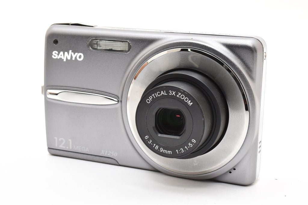 ★美品★ サンヨー SANYO DSC-X1250 シルバー デジタルカメラ ★ L30#8181