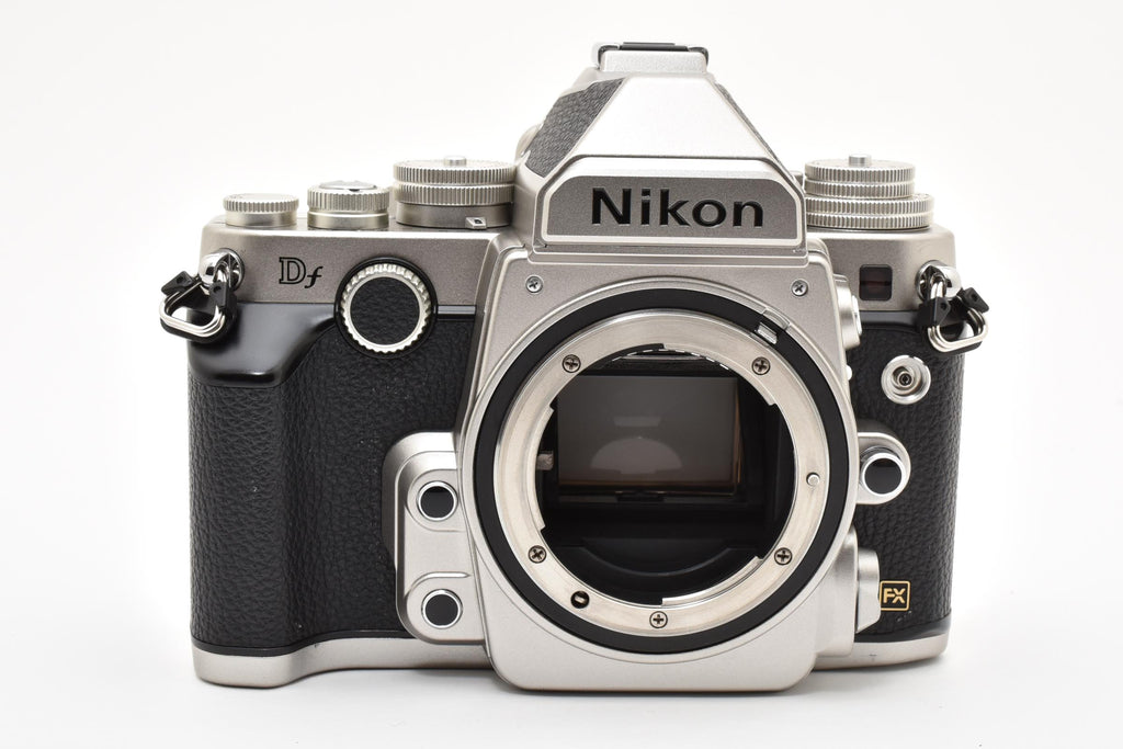 ★美品ショット数3,350回★ ニコン Nikon DF ボディ デジタル一眼レフカメラ ★ #8570