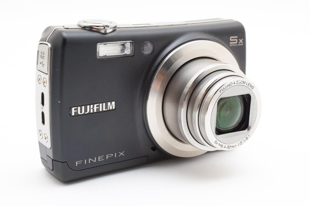 ★良品★ フジフイルム FUJIFILM FINEPIX F100FD デジタルカメラ ★ #8280