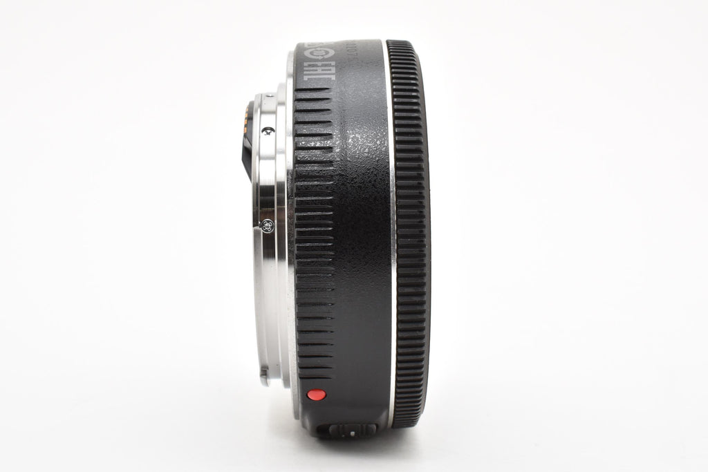★良品★ キャノン CANON EF40MM F2.8 STM 極薄 単焦点レンズ ★ #8595