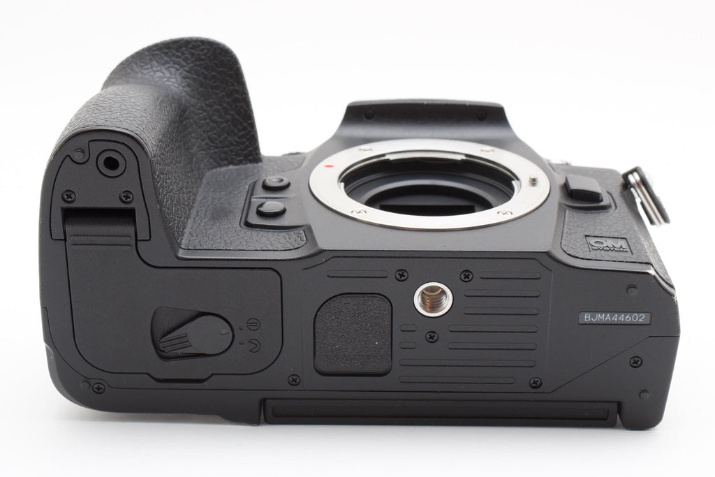 ★良品★ OM SYSTEM OM-1 ボディ デジタル一眼カメラ ショット数30649回 ★ #8282