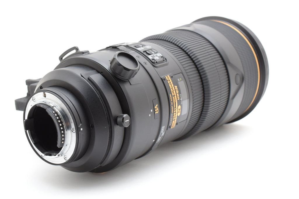 ★良品★ ニコン NIKON AF-S NIKKOR 300MM F2.8 VR II ブラック 望遠単焦点レンズ ★ L17#7878