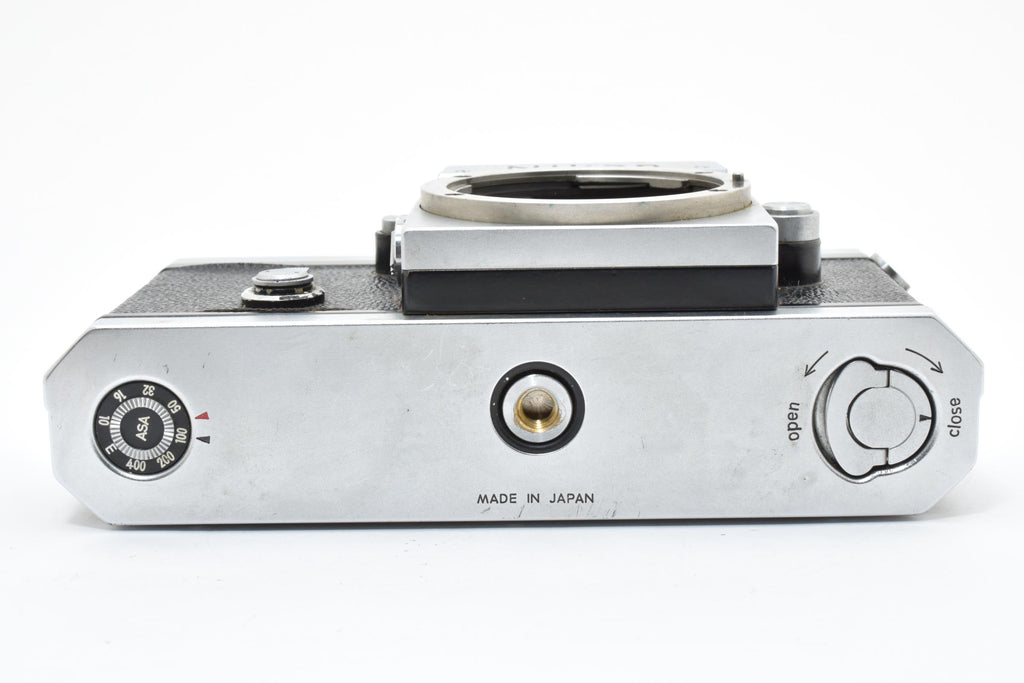 ★美品★ ニコン Nikon F アイレベル ボディ シルバー 富士山 643万台 ★ L12#8211