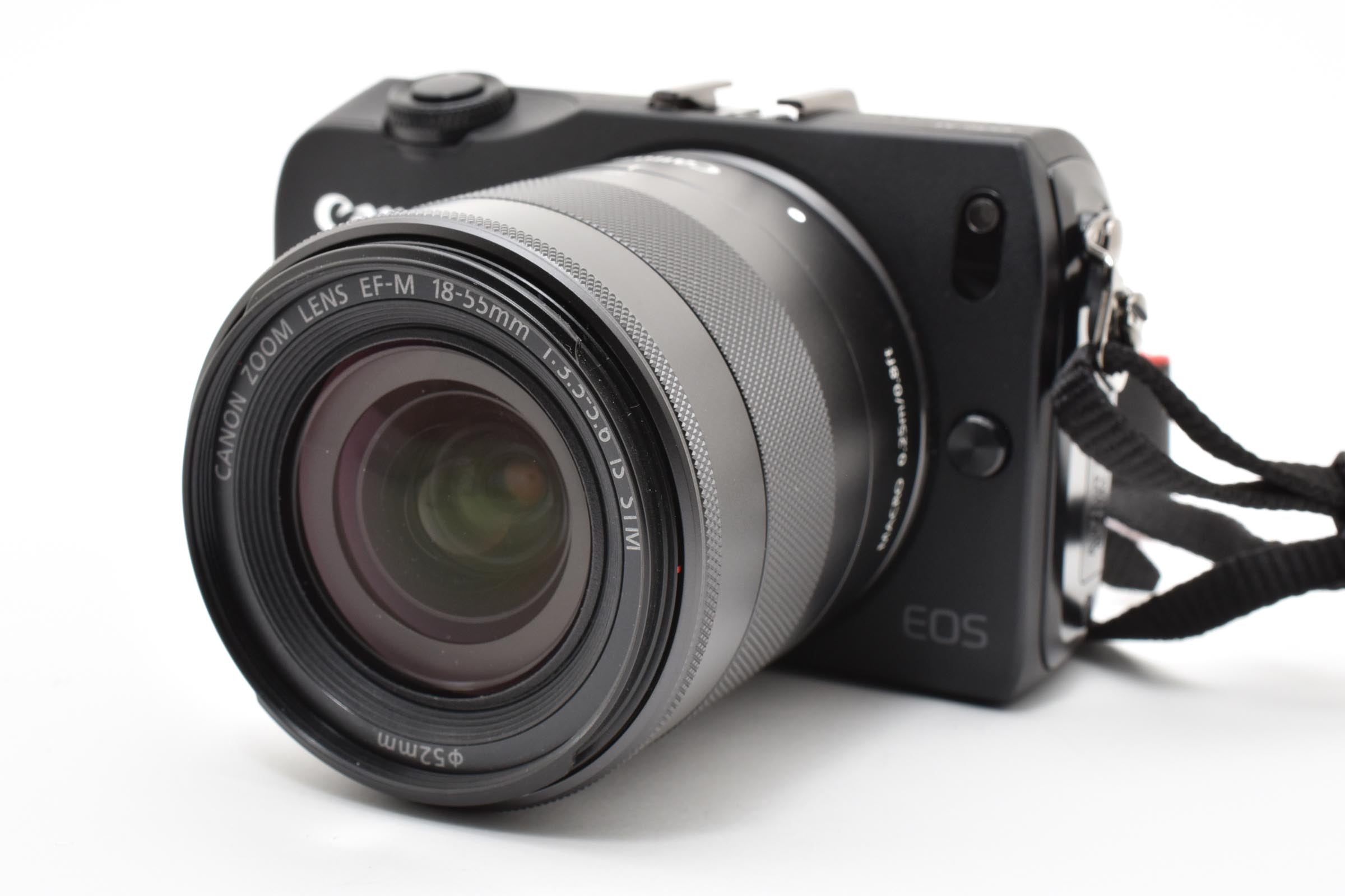 ★美品★ キヤノン CANON EOS M ブラック 18-55MM 90EXストロボ付き ミラーレス一眼 ★ #8322