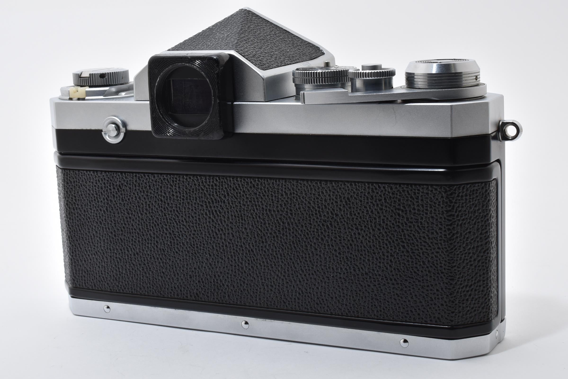 ★美品★ ニコン NIKON F アイレベル シルバー 724万台 ボディ フィルムカメラ ★ L12#7682