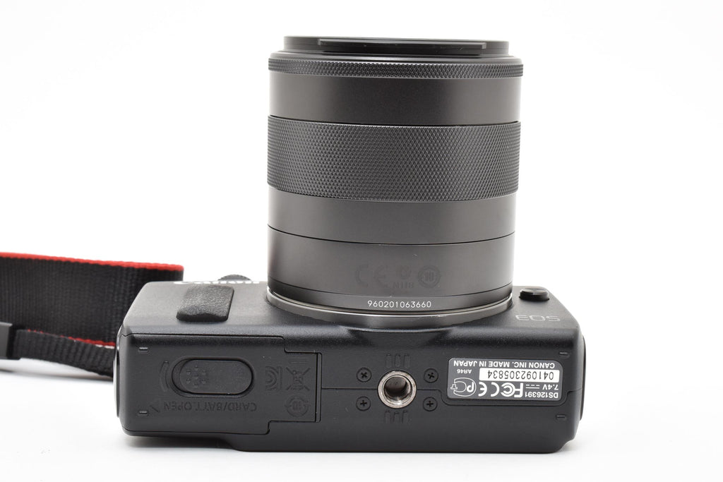 ★美品★ キヤノン CANON EOS M ブラック 18-55MM 90EXストロボ付き ミラーレス一眼 ★ #8322