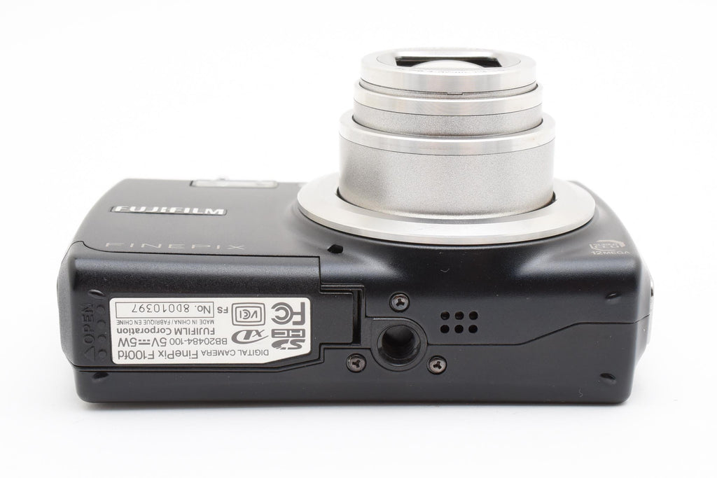 ★良品★ フジフイルム FUJIFILM FINEPIX F100FD デジタルカメラ ★ #8280