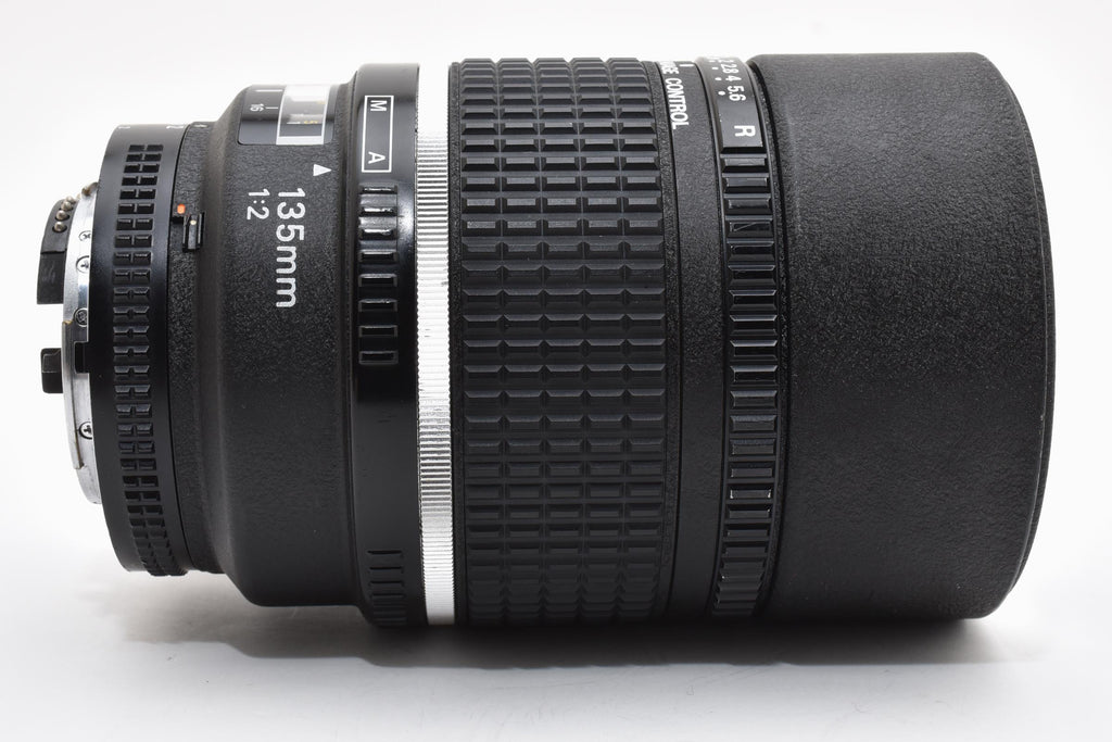★良品★ ニコン Nikon AF DC 135MM F2 単焦点レンズ ★ #8581