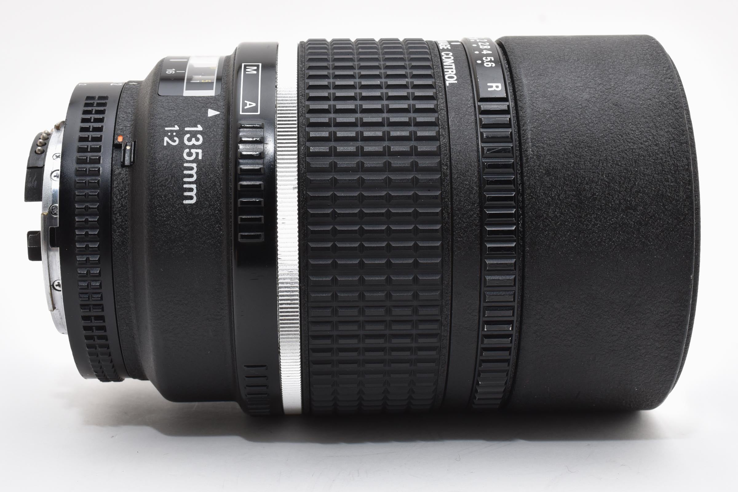 ★良品★ ニコン Nikon AF DC 135MM F2 単焦点レンズ ★ #8581