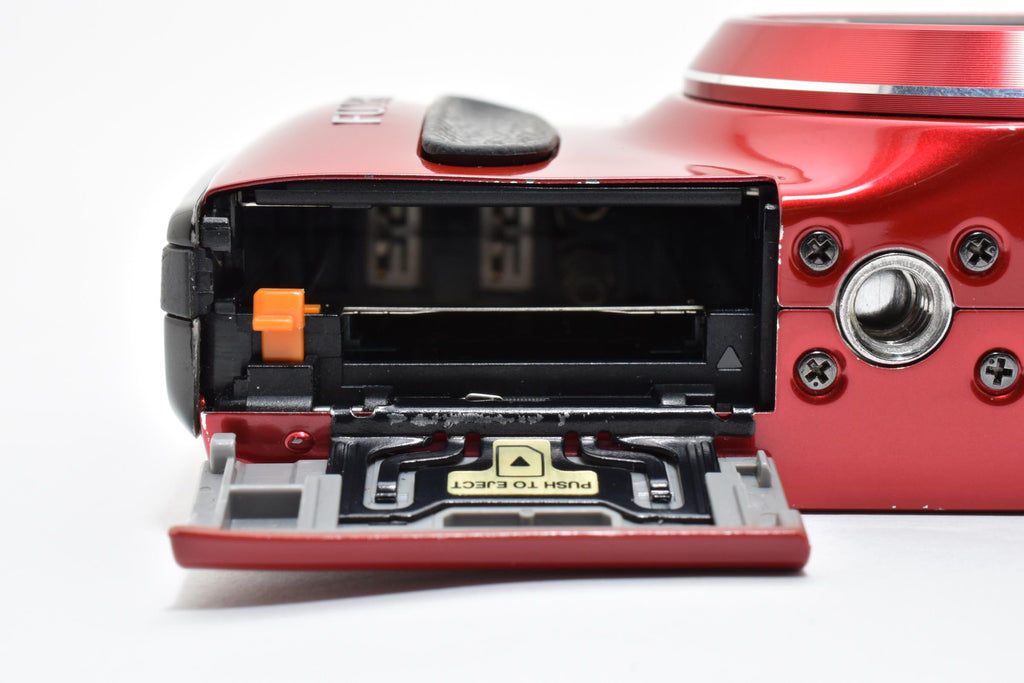 ★美品★ フジフイルム FUJIFILM FINEPIX F550EXR RED デジタルカメラ 【1600万画素】 ★ #8508