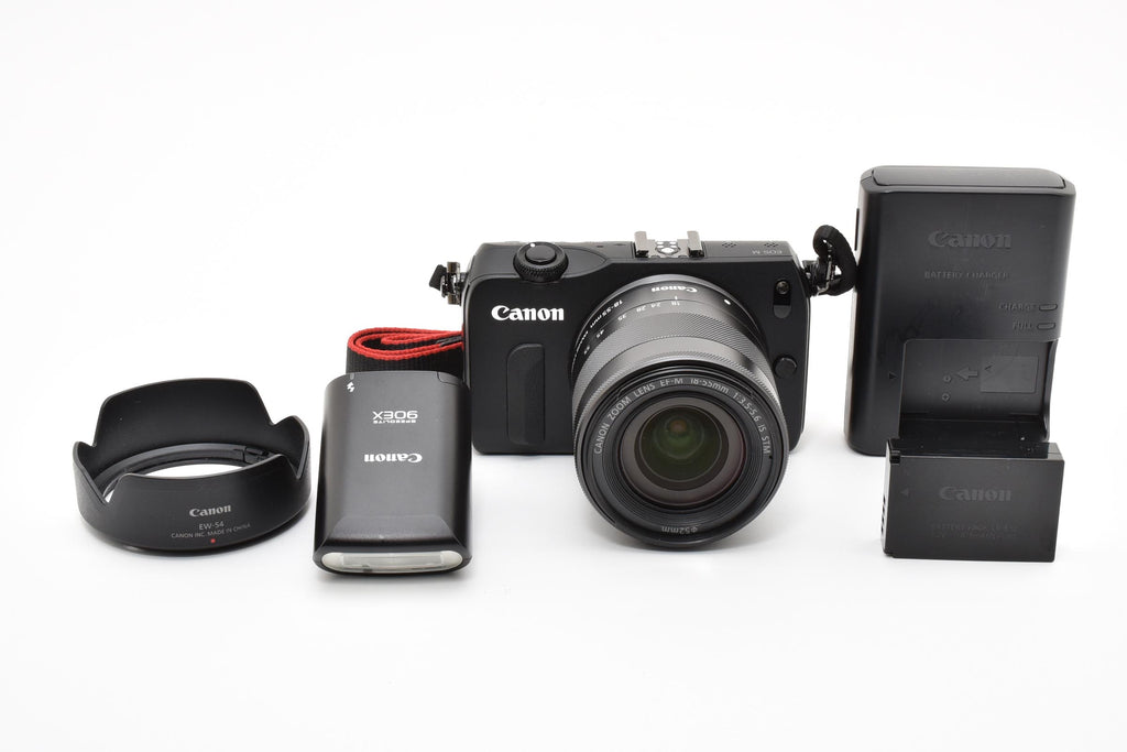 ★美品★ キヤノン CANON EOS M ブラック 18-55MM 90EXストロボ付き ミラーレス一眼 ★ #8322