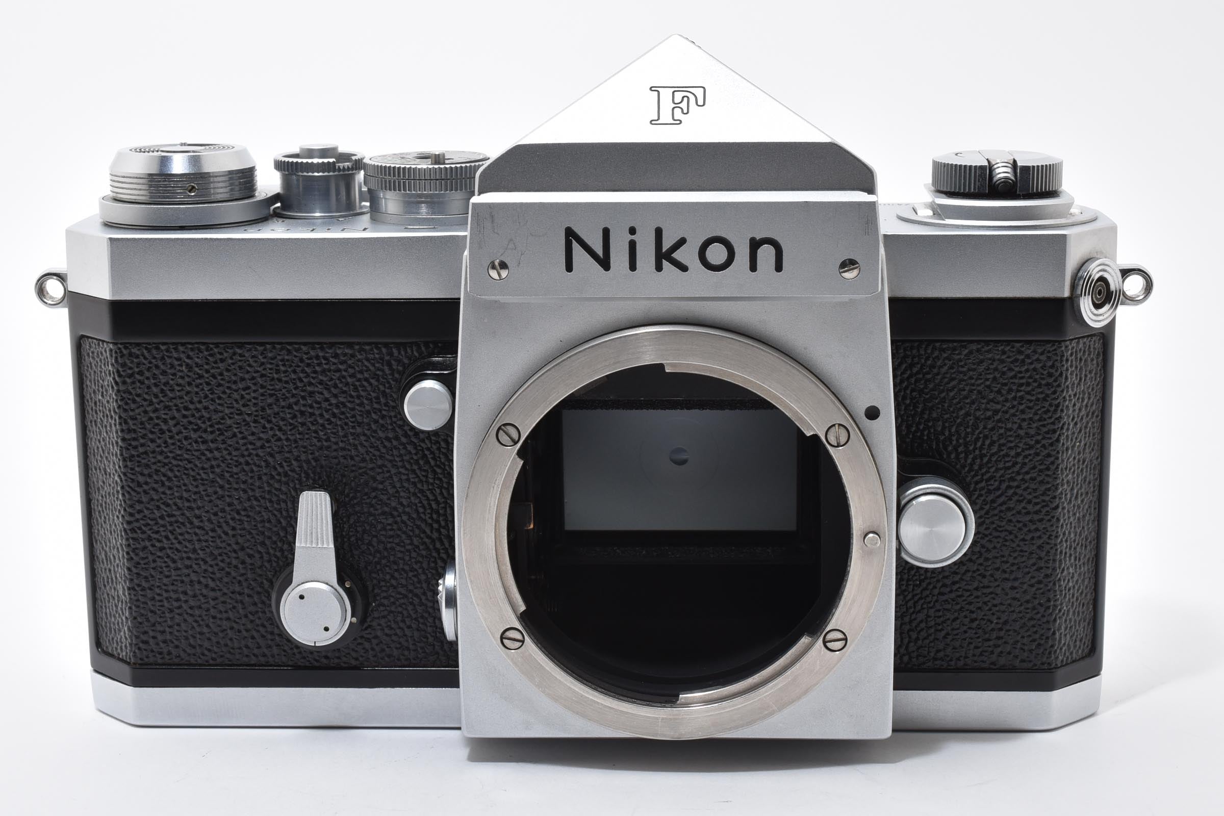★美品★ ニコン NIKON F アイレベル シルバー 724万台 ボディ フィルムカメラ ★ L12#7682