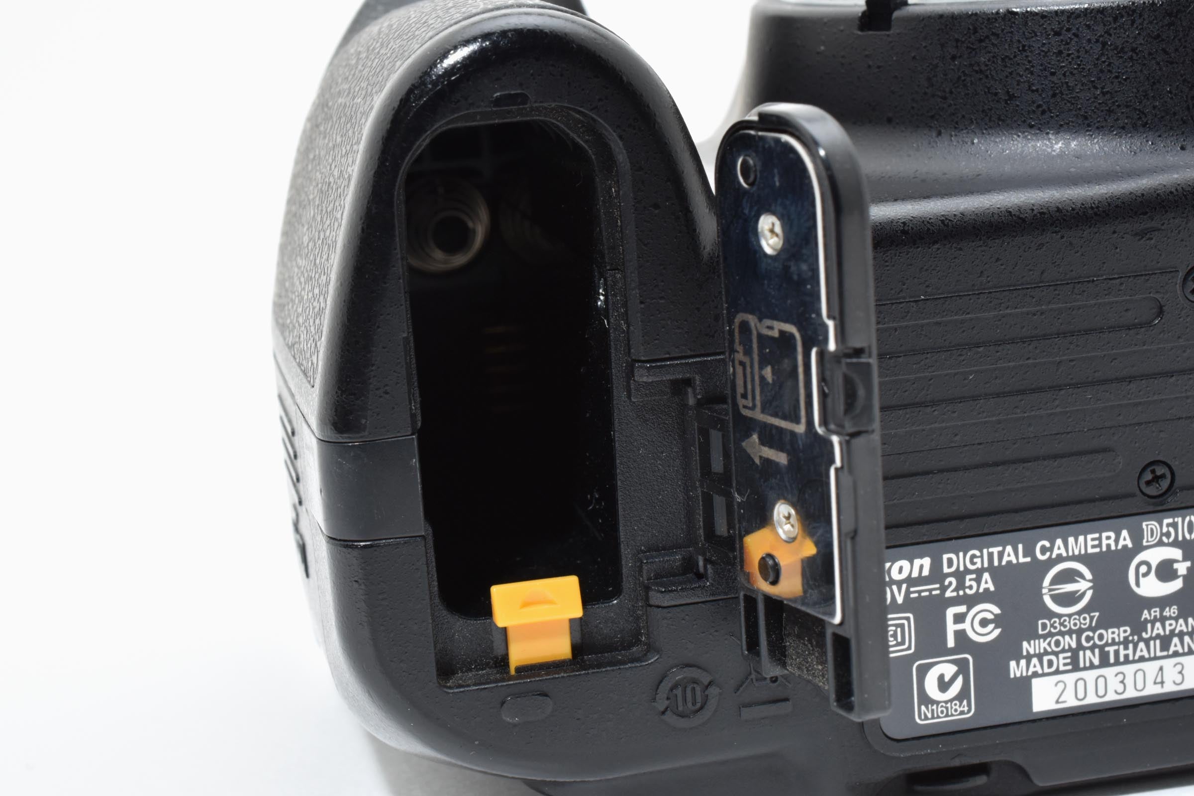 ★良品★ ニコン NIKON D5100 ボディ [ショット数31,925] デジタル一眼レフカメラ ★ L84#8077