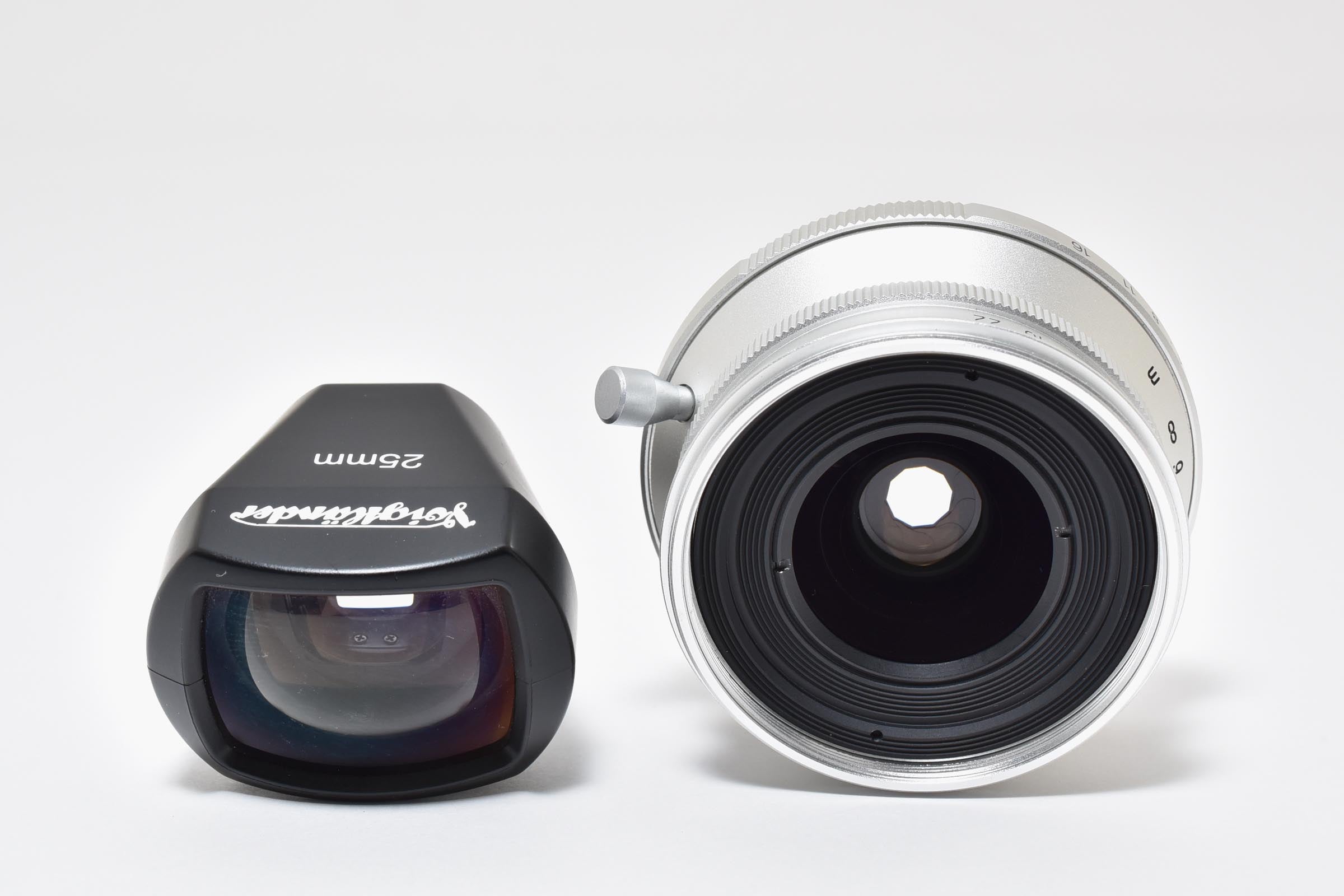 ★美品★ フォクトレンダー Voigtlander SNAPSHOT-SKOPAR 25MM F4 (ファインダー付) シルバー 単焦点レンズ 交換レンズ ★ L37#7714