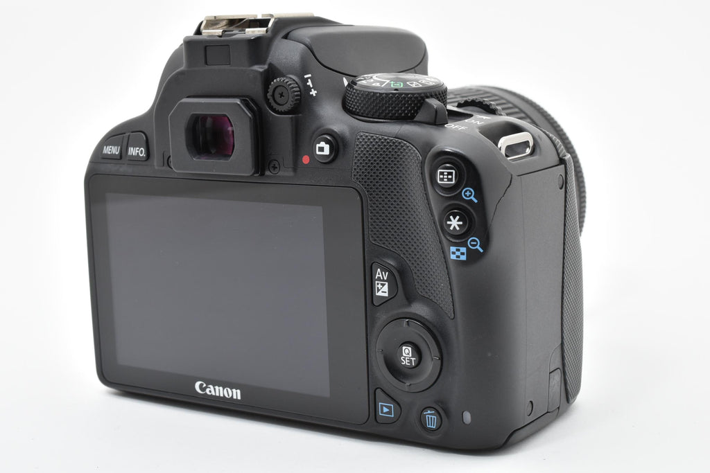 ★良品★ キャノン CANON EOS KISS X7 ボディ EF-S 18-55mm F3.5-5.6 IS STM デジタル一眼レフ ★ #8414